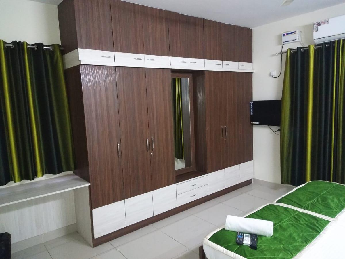 Hotel Fresh Living Prime Hitech Hyderabad Esterno foto