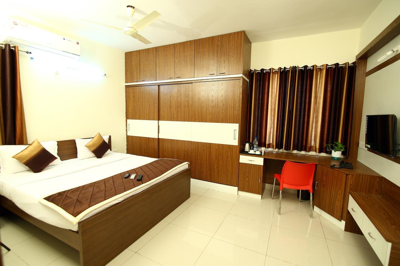 Hotel Fresh Living Prime Hitech Hyderabad Esterno foto