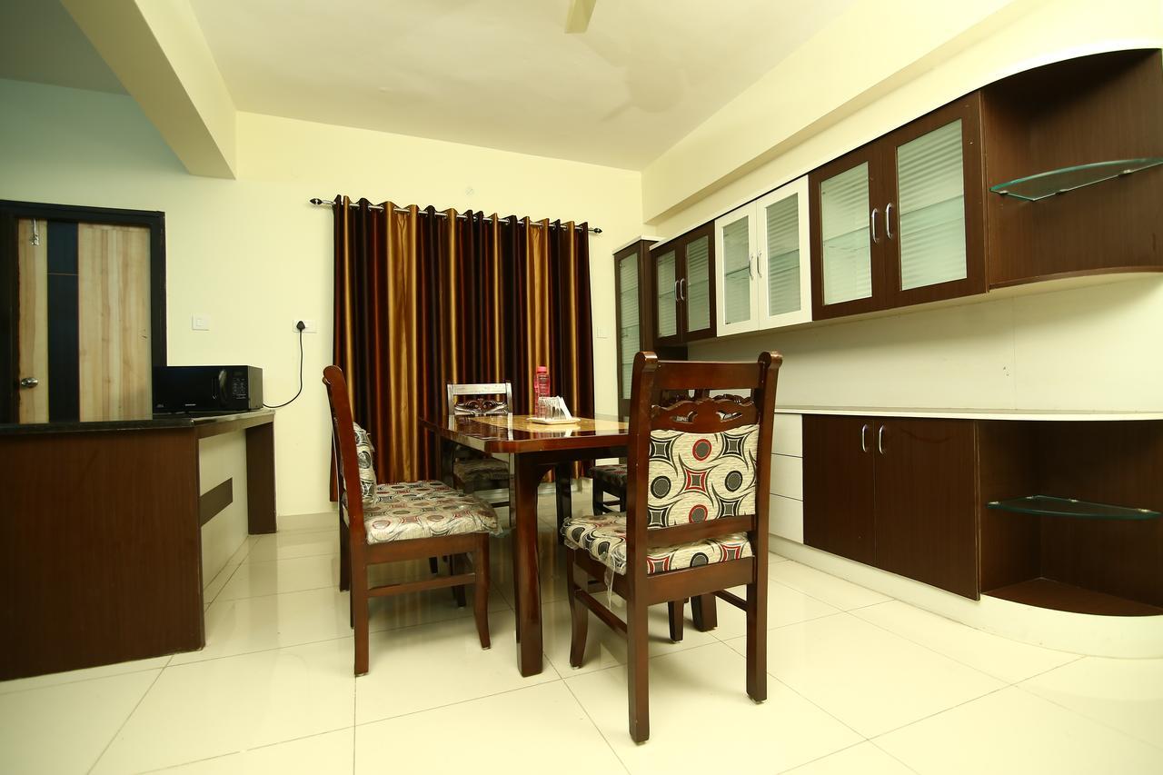 Hotel Fresh Living Prime Hitech Hyderabad Esterno foto
