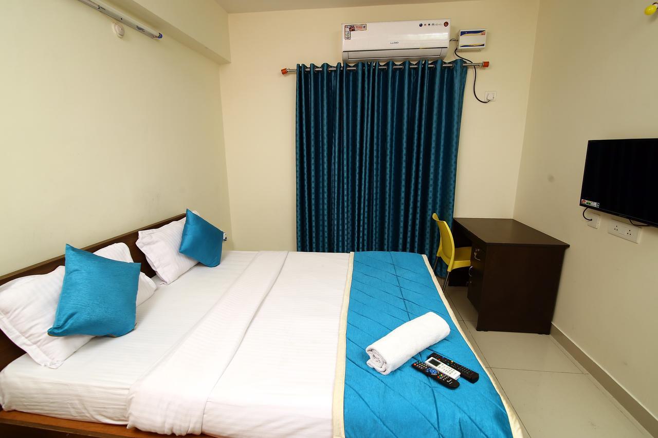 Hotel Fresh Living Prime Hitech Hyderabad Esterno foto