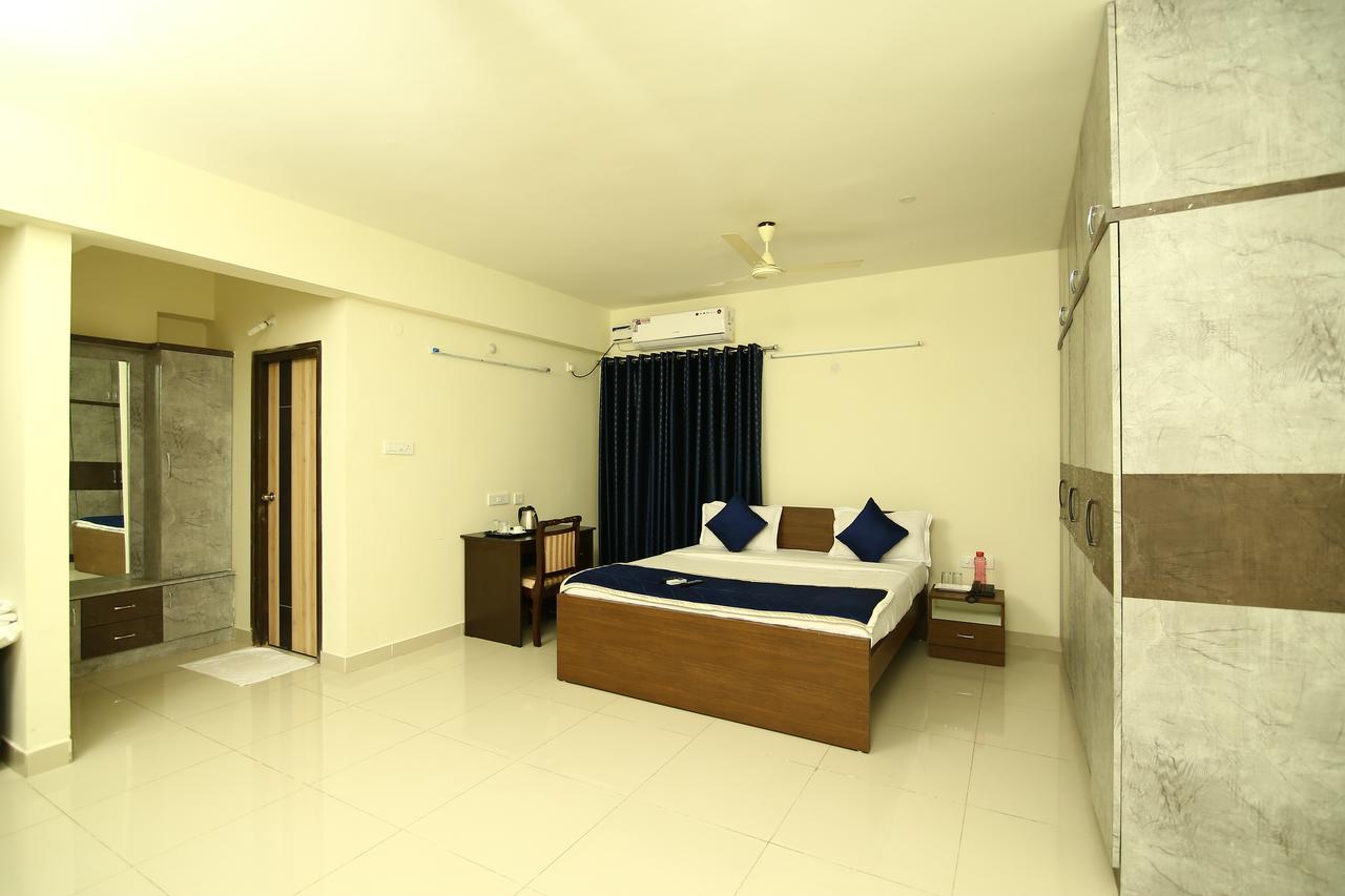Hotel Fresh Living Prime Hitech Hyderabad Esterno foto